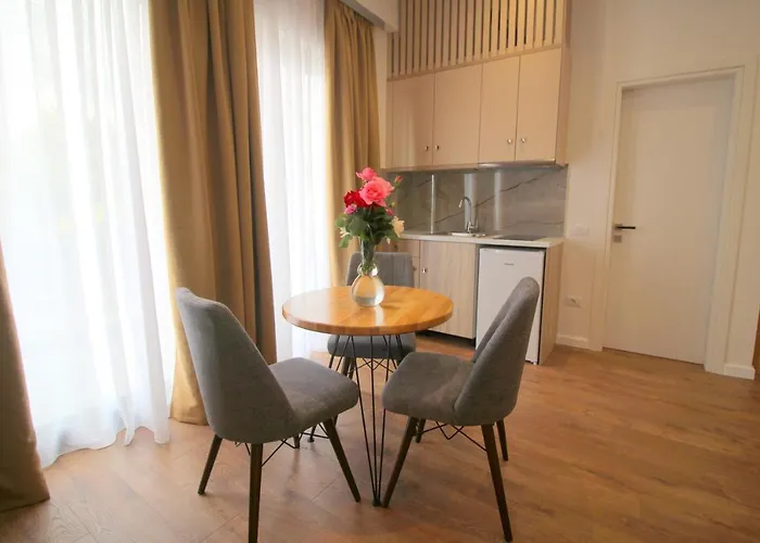 Juer Lejlighedshotel Bajkaj